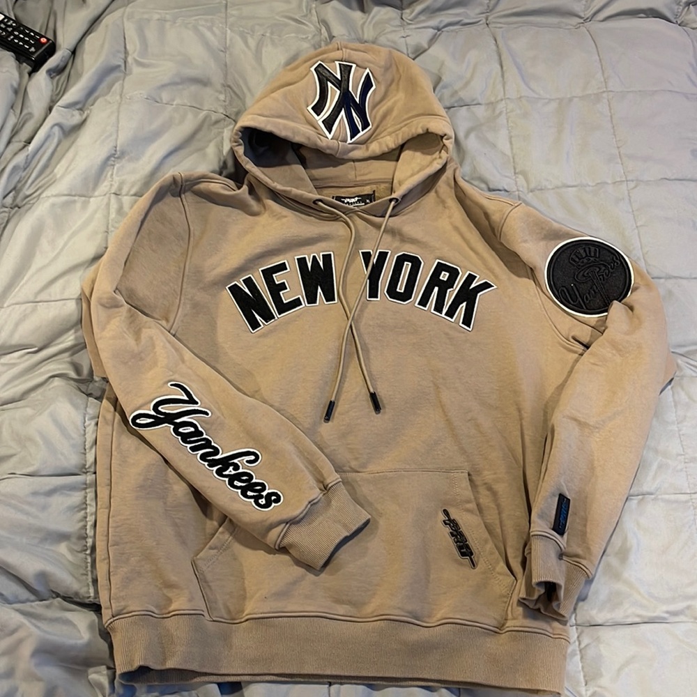 Pro Standard New York Yankees Hoodie Men’s XL MLB